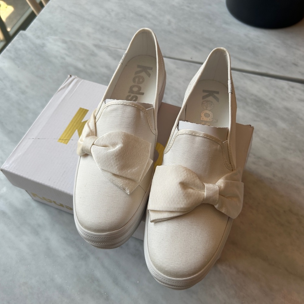 Keds-Triple Decker Bow Slip On - off white - sz 9